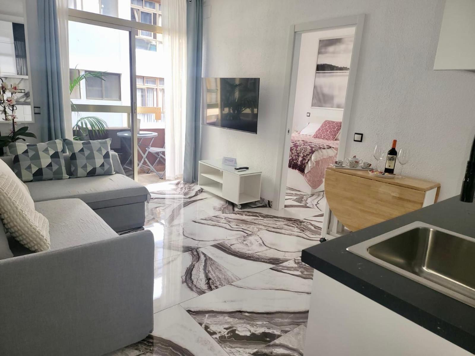 2 Bedrooms Flat + Balcony + Parking At Las Canteras Beach Las Palmas de Gran Canaria Kültér fotó